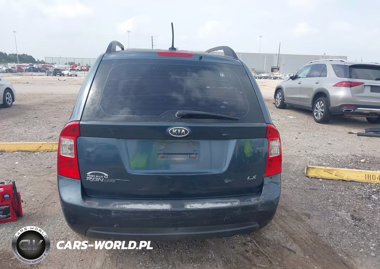 2009 Kia Rondo Lx VIN:KNAFG528897238105 - 17