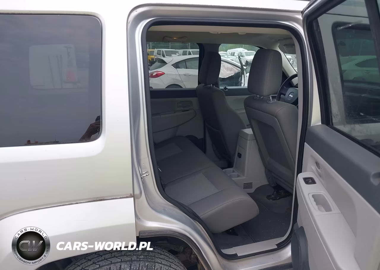 2008 Jeep Liberty Sport VIN:1J8GN28K68W251849 - 8