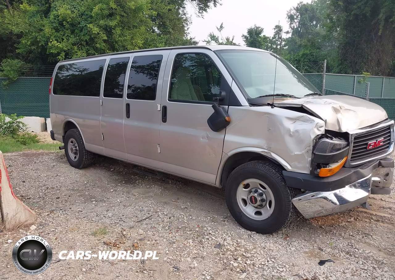 2008 GMC Savana Passenger Ls