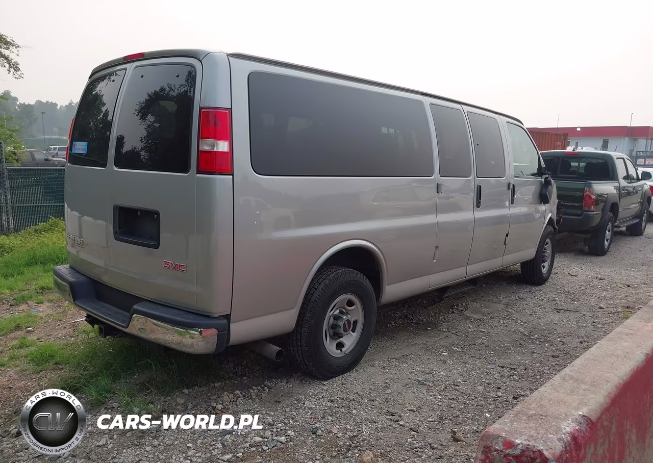 2008 GMC Savana Passenger Ls VIN:1GJHG39K581215070 - 4