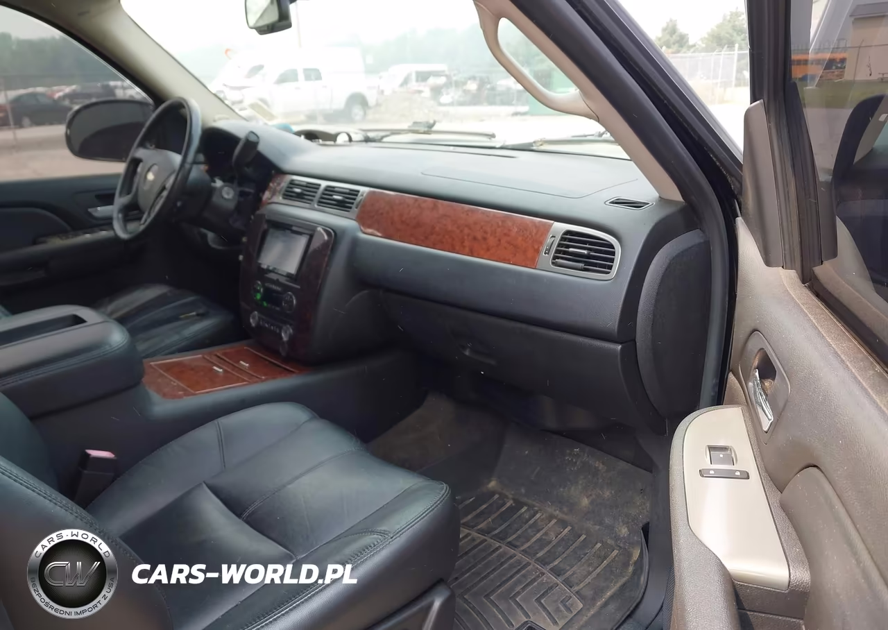 2008 Chevrolet Tahoe Ltz VIN:1GNFK13048J217716 - 5