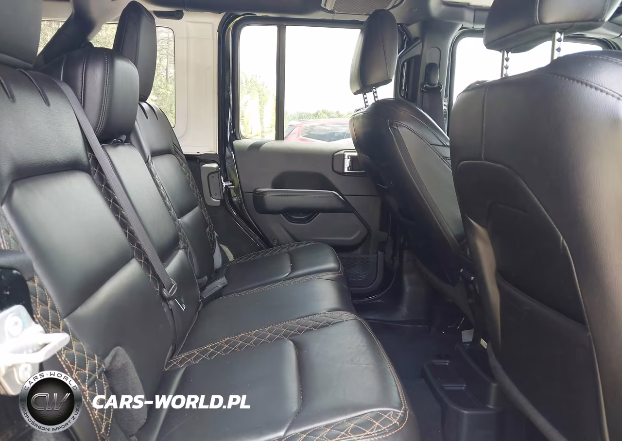 2023 Jeep Wrangler 4-Door High Altitude 4X4 VIN:1C4HJXEG1PW613315 - 8