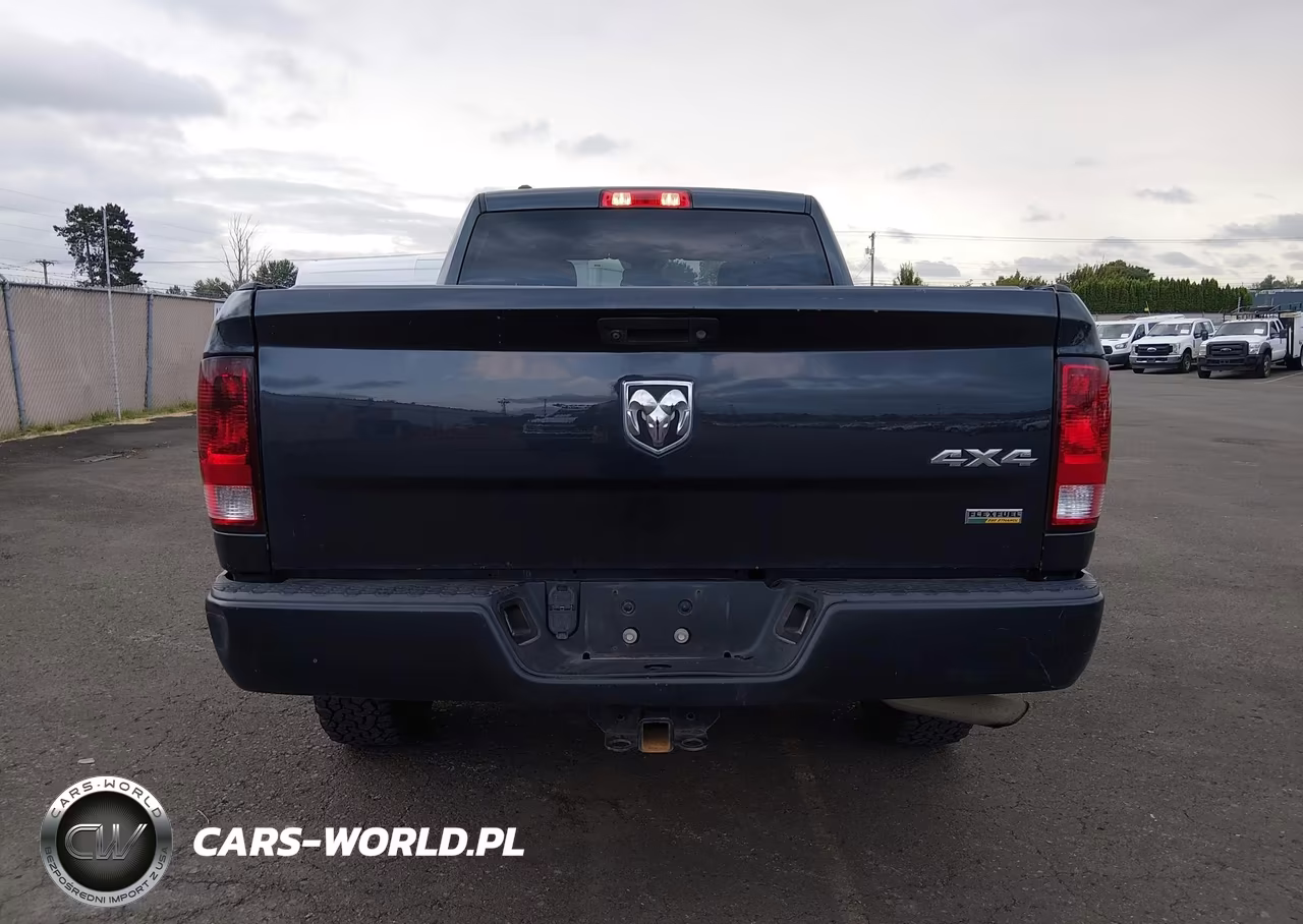 2018 Ram 1500 Tradesman 4X4 6'4 Box VIN:1C6RR7FG3JS297255 - 16