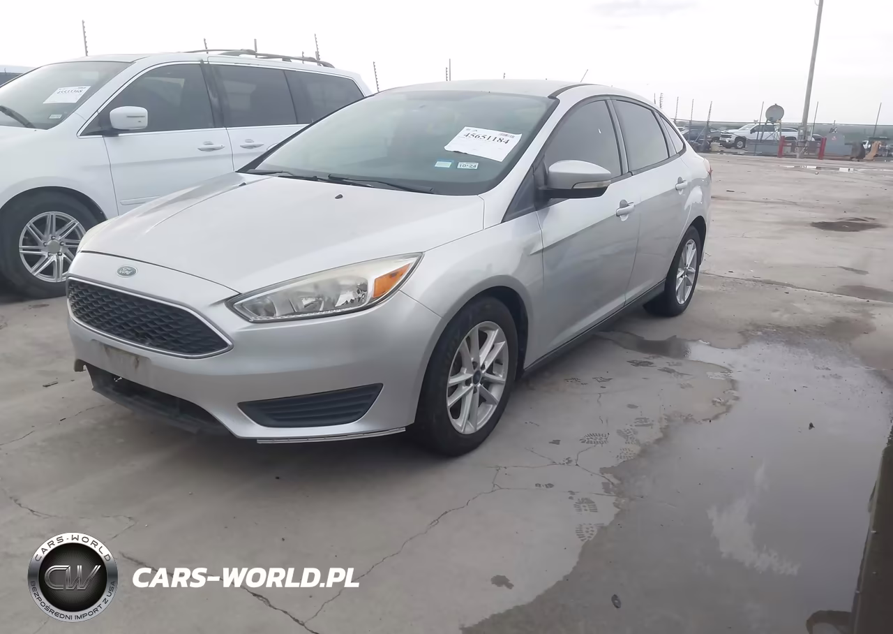 2015 Ford Focus Se VIN:1FADP3F22FL325611 - 2