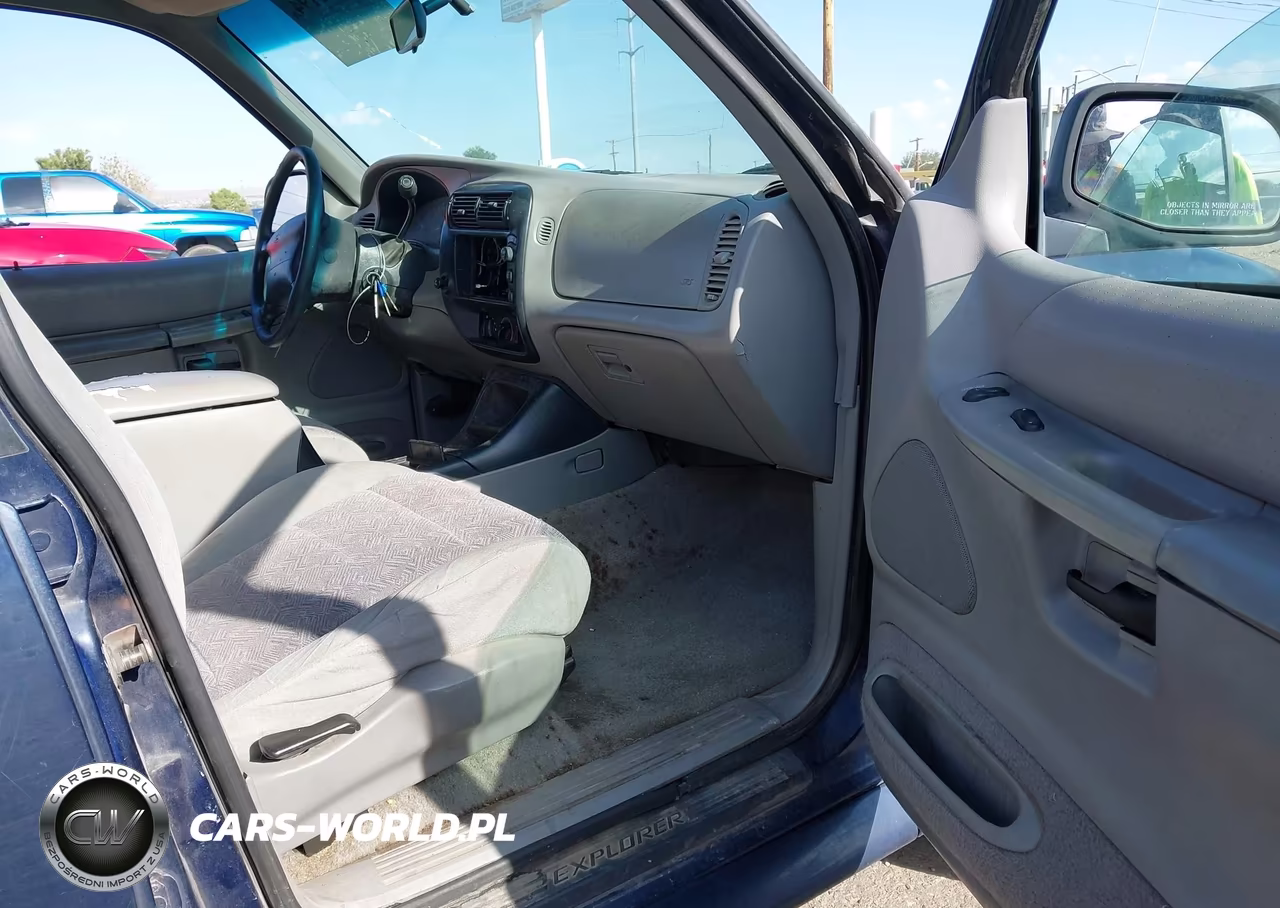 1995 Ford Explorer VIN:1FMDU32X0SZA83070 - 5