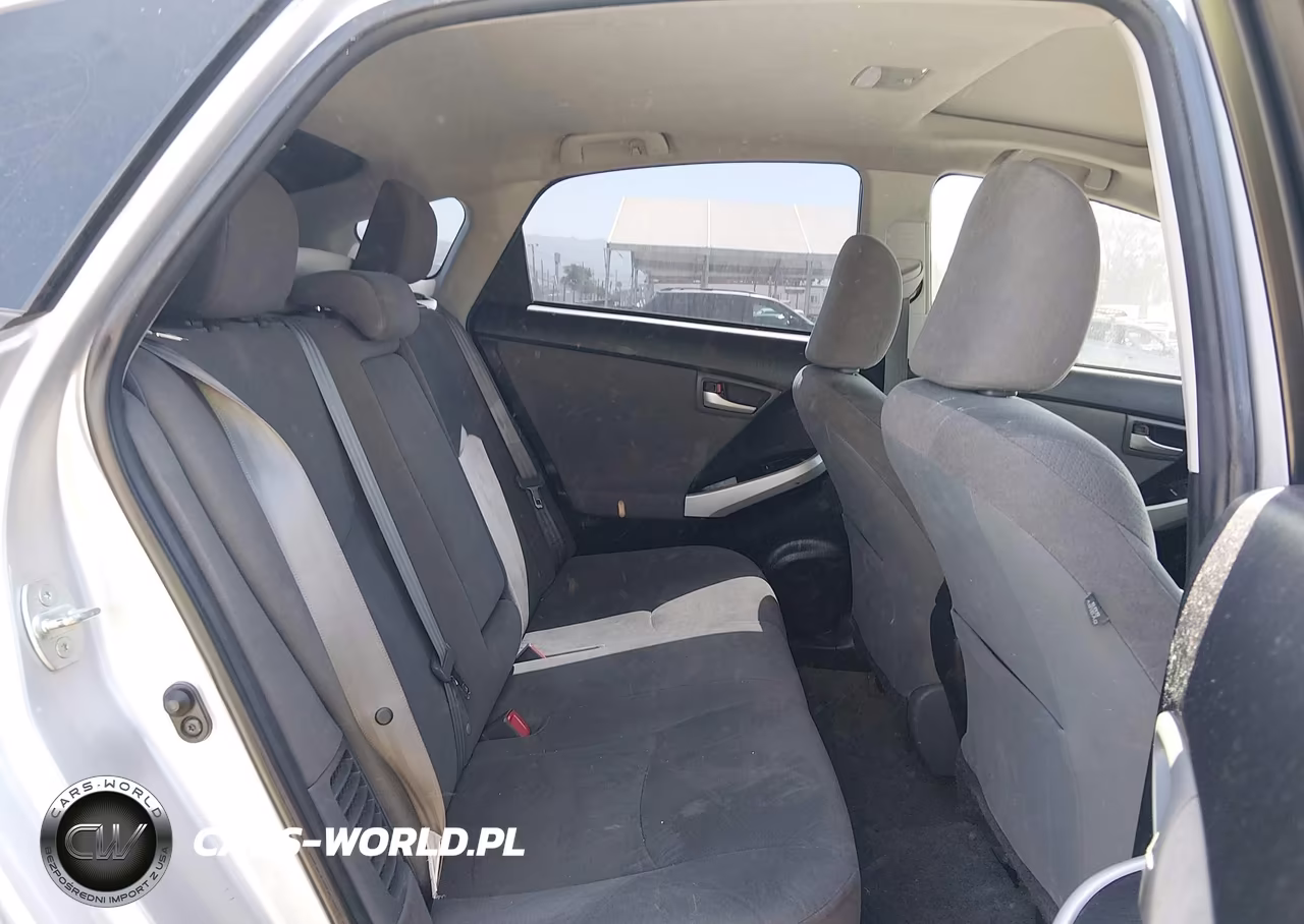 2014 Toyota Prius Three VIN:JTDKN3DU0E0382465 - 8