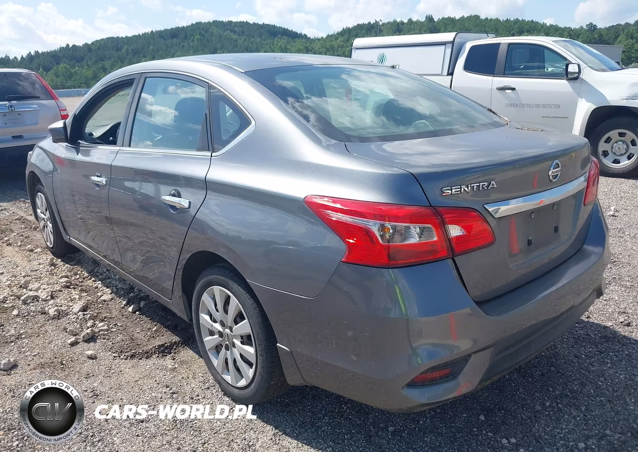 2018 Nissan Sentra S VIN:3N1AB7AP0JY232188 - 3