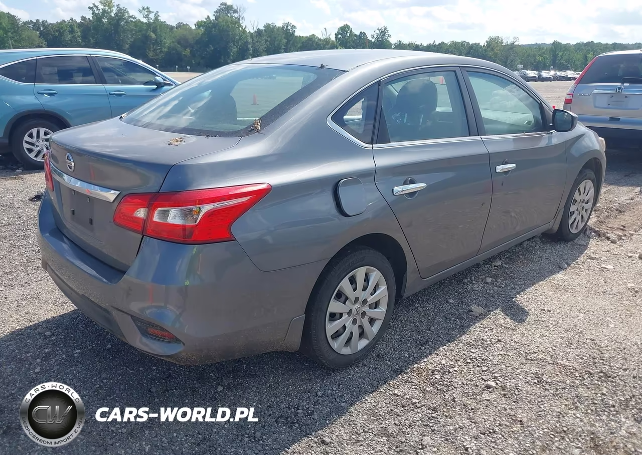 2018 Nissan Sentra S VIN:3N1AB7AP0JY232188 - 4