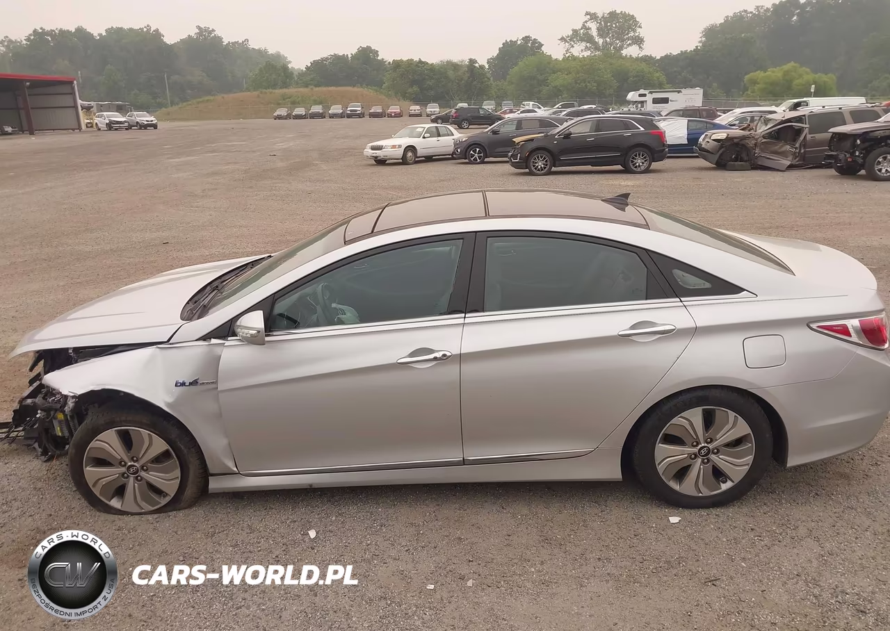 2014 Hyundai Sonata Hybrid Limited VIN:KMHEC4A43EA105747 - 14