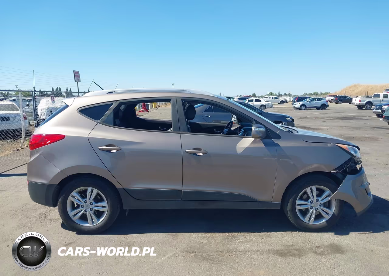 2013 Hyundai Tucson Gls VIN:KM8JUCACXDU621971 - 13