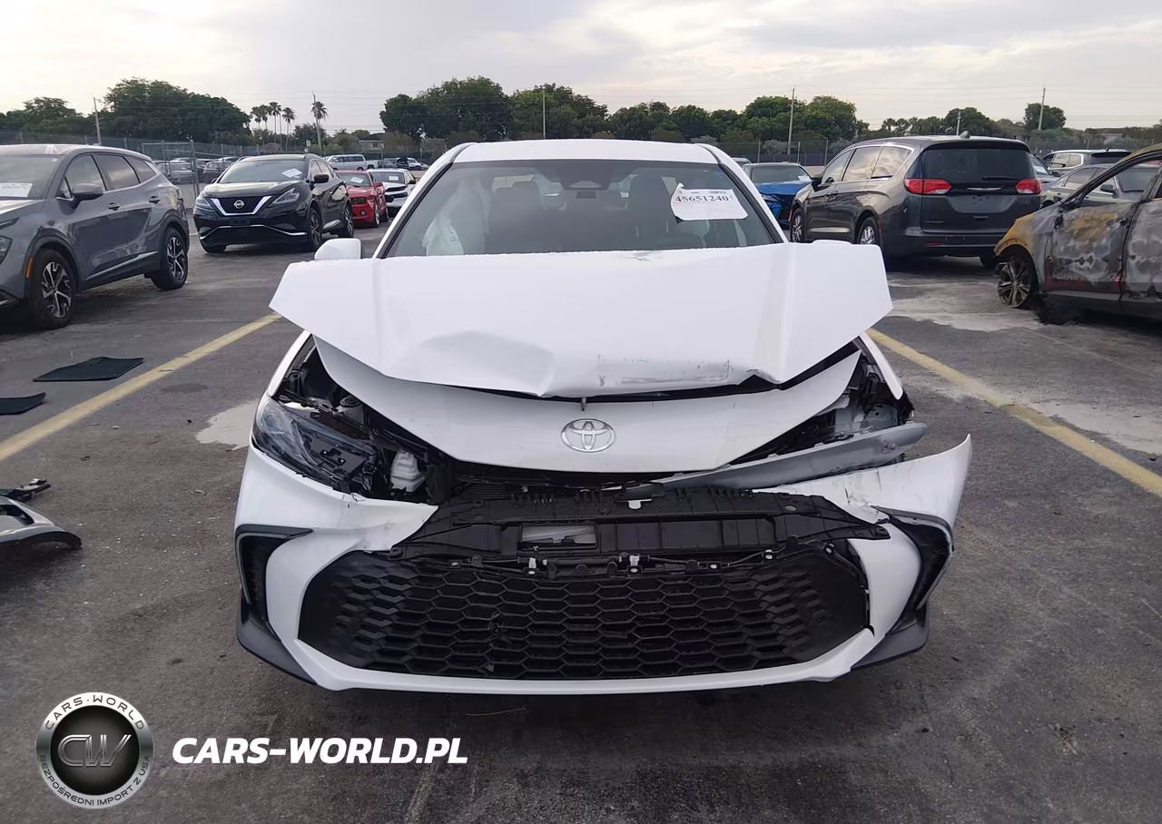 2026 Toyota Camry Se VIN:4T1DAACK2TU758514 - 12
