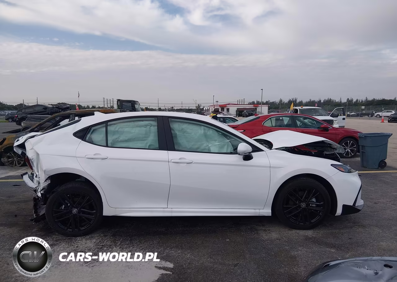 2026 Toyota Camry Se VIN:4T1DAACK2TU758514 - 13