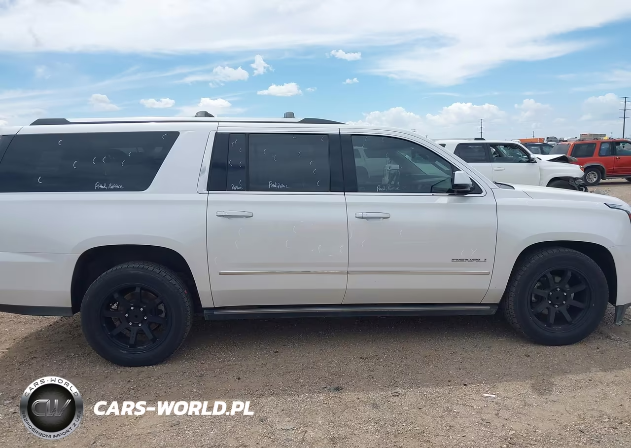 2020 GMC Yukon Xl 4Wd Denali VIN:1GKS2HKJ8LR135447 - 13
