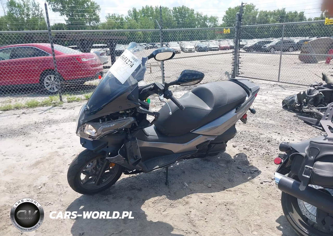 2018 Kymco Usa Inc X-Town 300 VIN:LC2W1M240JC100160 - 2
