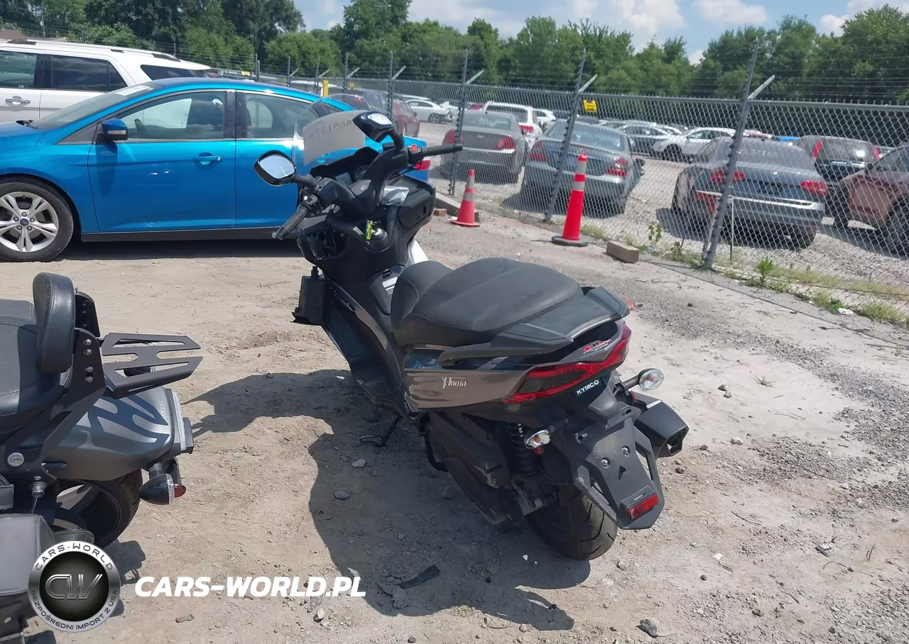 2018 Kymco Usa Inc X-Town 300 VIN:LC2W1M240JC100160 - 3
