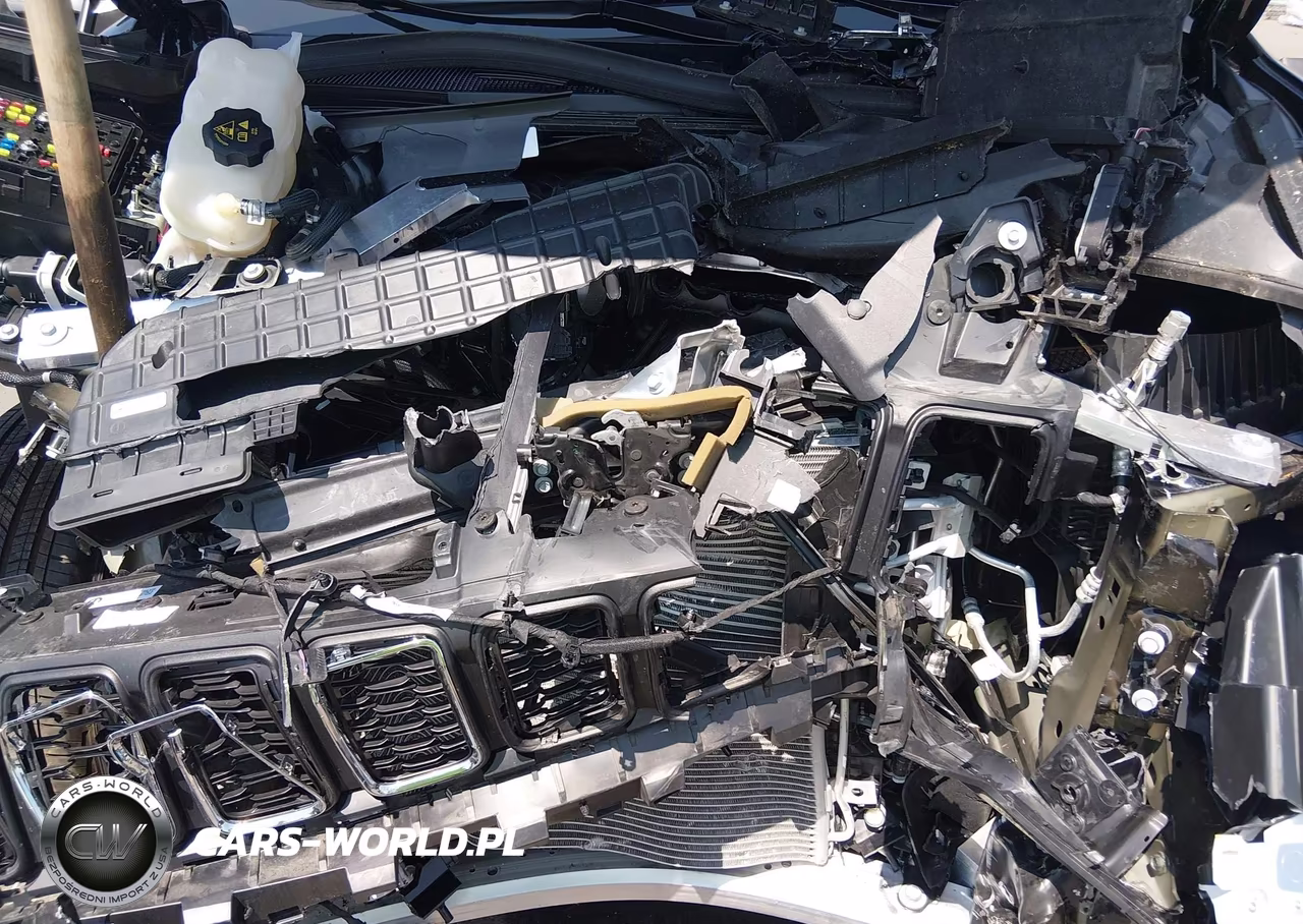 2025 Jeep Grand Cherokee Laredo X 4X2 VIN:1C4RJGAG5SC372847 - 10