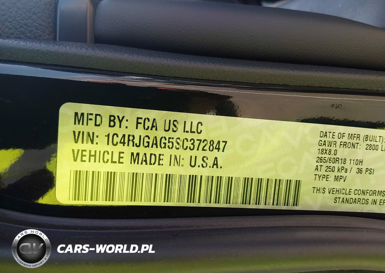 2025 Jeep Grand Cherokee Laredo X 4X2 VIN:1C4RJGAG5SC372847 - 9
