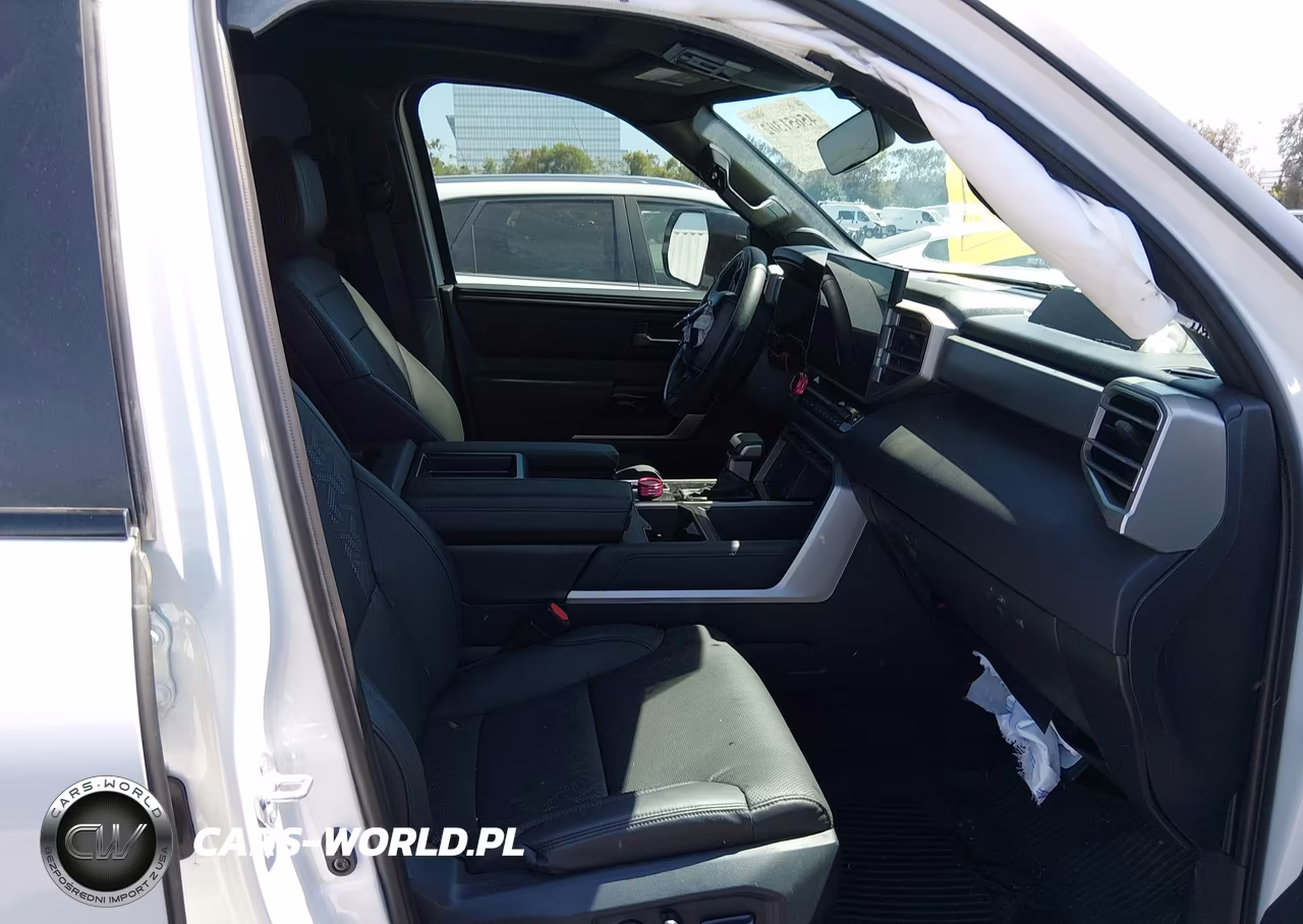 2025 Toyota Tundra Limited VIN:5TFWA5DB4SX328337 - 5