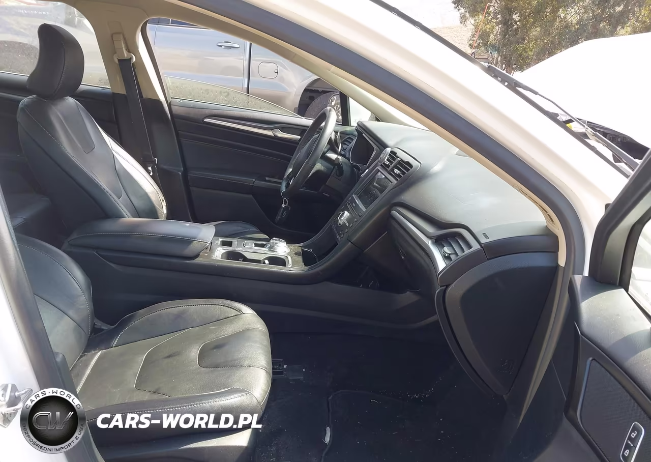 2018 Ford Fusion Titanium VIN:3FA6P0D90JR132018 - 5