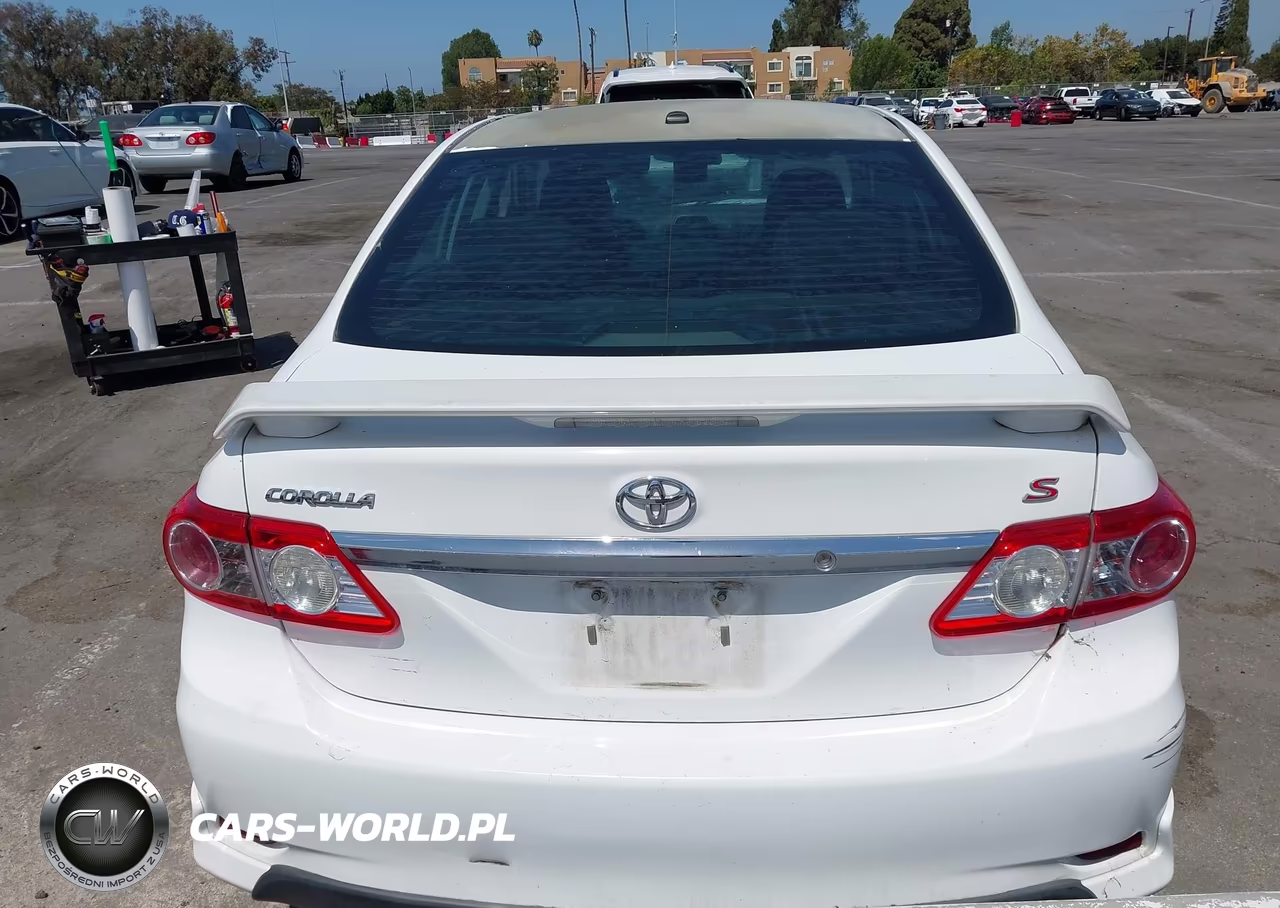 2013 Toyota Corolla S VIN:5YFBU4EE0DP143809 - 17