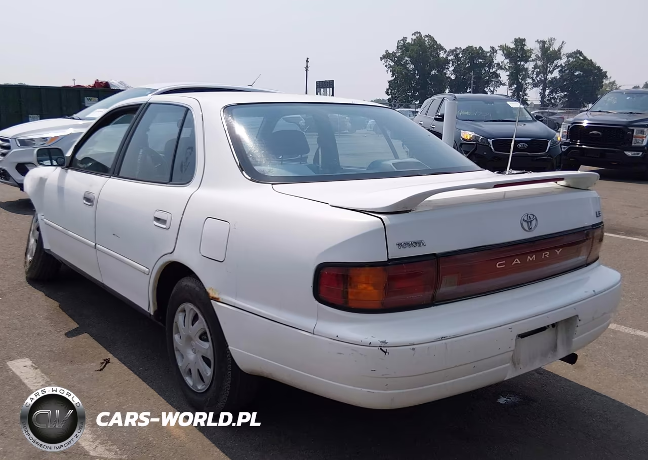 1992 Toyota Camry Le VIN:4T1SK12E6NU024591 - 3
