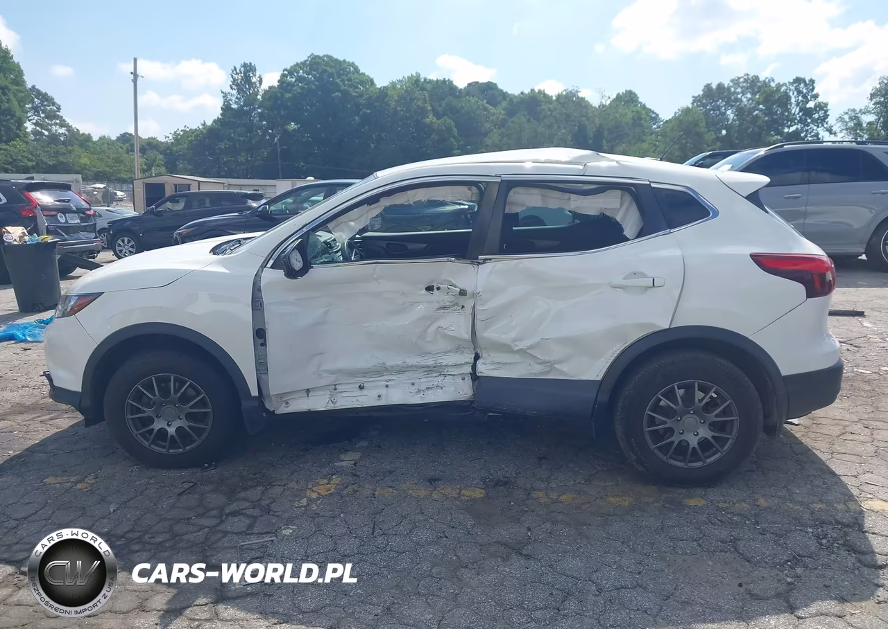 2018 Nissan Rogue Sport S VIN:JN1BJ1CP1JW195239 - 14