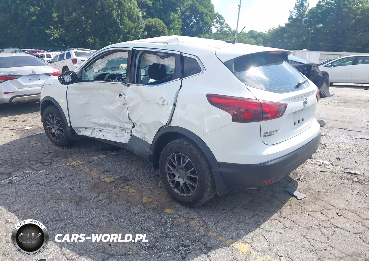 2018 Nissan Rogue Sport S VIN:JN1BJ1CP1JW195239 - 3