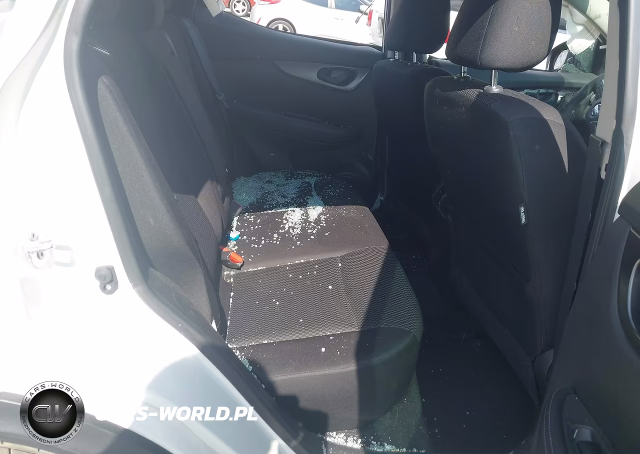 2018 Nissan Rogue Sport S VIN:JN1BJ1CP1JW195239 - 8