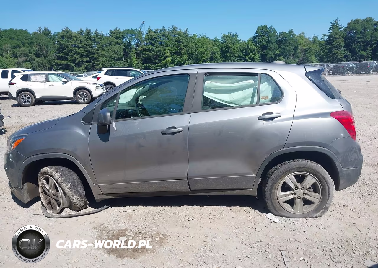 2020 Chevrolet Trax Awd Ls VIN:3GNCJNSB2LL151023 - 14