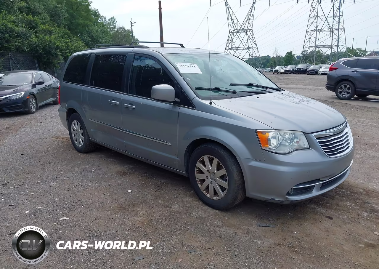 2015 Chrysler Town & Country Touring VIN:2C4RC1BG1FR588147 - 1