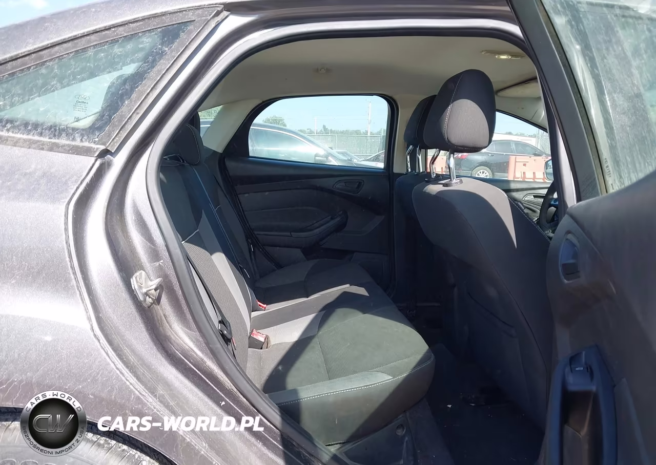 2012 Ford Focus Se VIN:1FAHP3F22CL217356 - 8