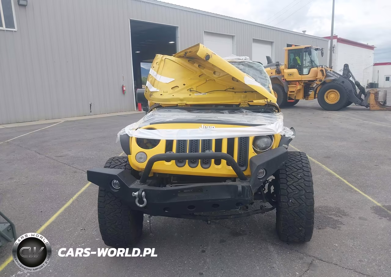 2015 Jeep Wrangler Unlimited Sport VIN:1C4BJWDGXFL592109 - 13
