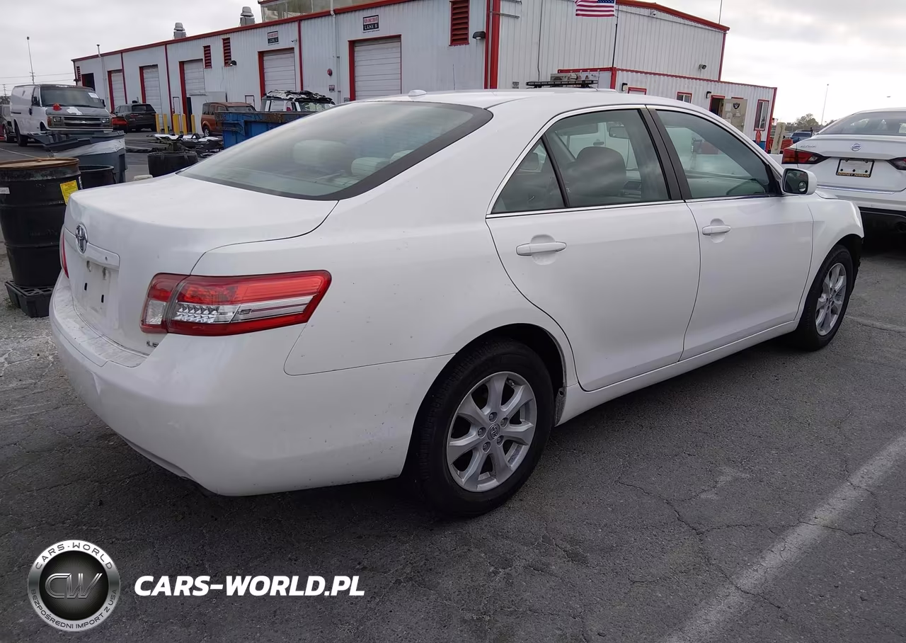 2011 Toyota Camry Le VIN:4T4BF3EK8BR202858 - 4
