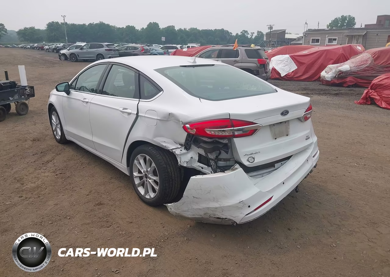2020 Ford Fusion Hybrid Se VIN:3FA6P0LU4LR102626 - 17