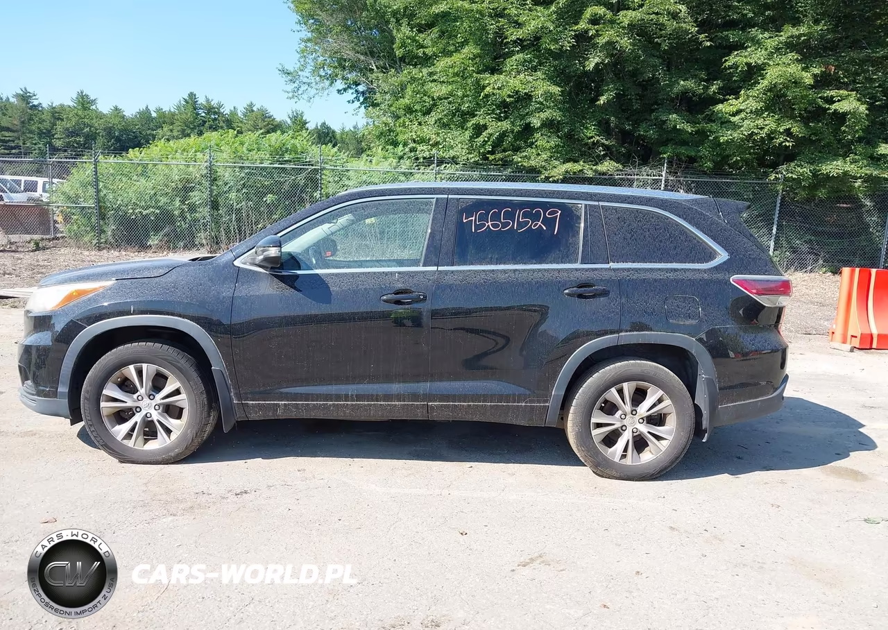 2015 Toyota Highlander Xle V6 VIN:5TDJKRFH9FS101754 - 14