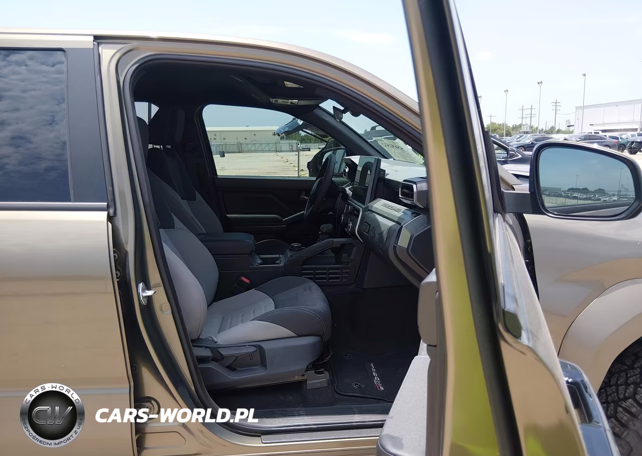 2026 Toyota Tacoma Trd Sport VIN:3TMLB5JN4TM253211 - 5