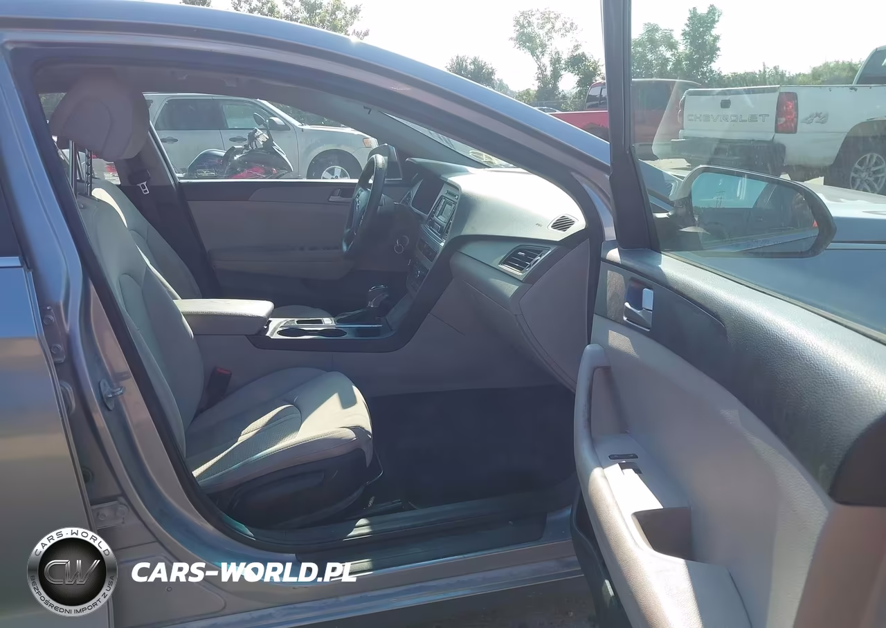 2017 Hyundai Sonata VIN:5NPE24AF4HH521571 - 5