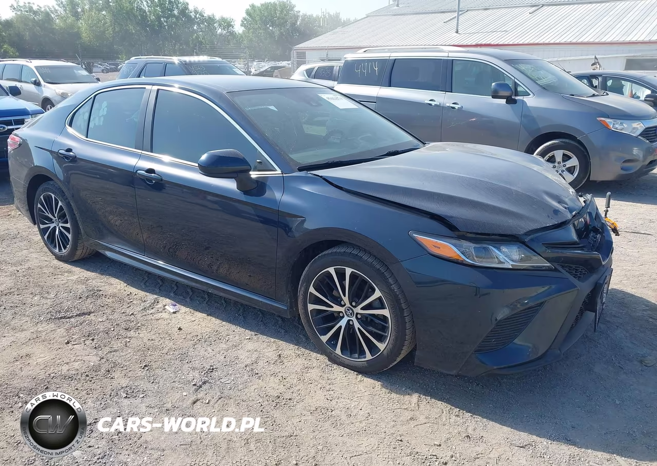 2019 Toyota Camry Se – zdjęcie 1 z 17