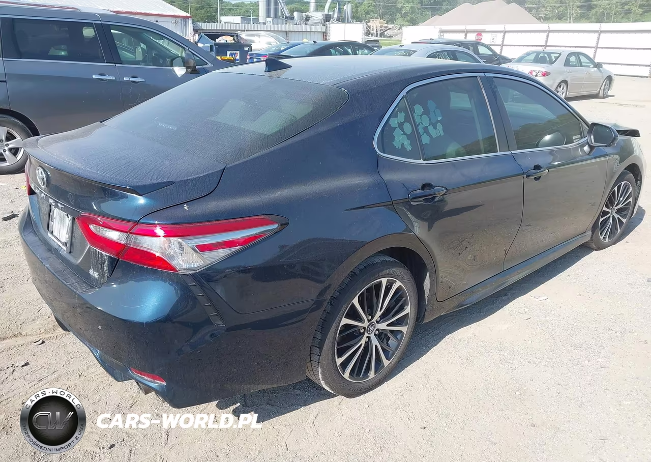 2019 Toyota Camry Se VIN:4T1B11HK8KU737553 - 4