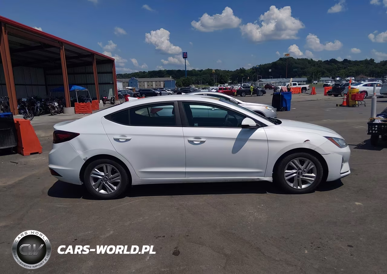 2019 Hyundai Elantra Sel VIN:5NPD84LF0KH475946 - 13
