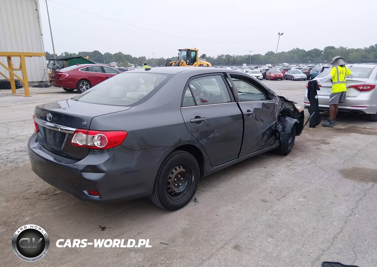 2013 Toyota Corolla Le VIN:2T1BU4EE7DC922561 - 4