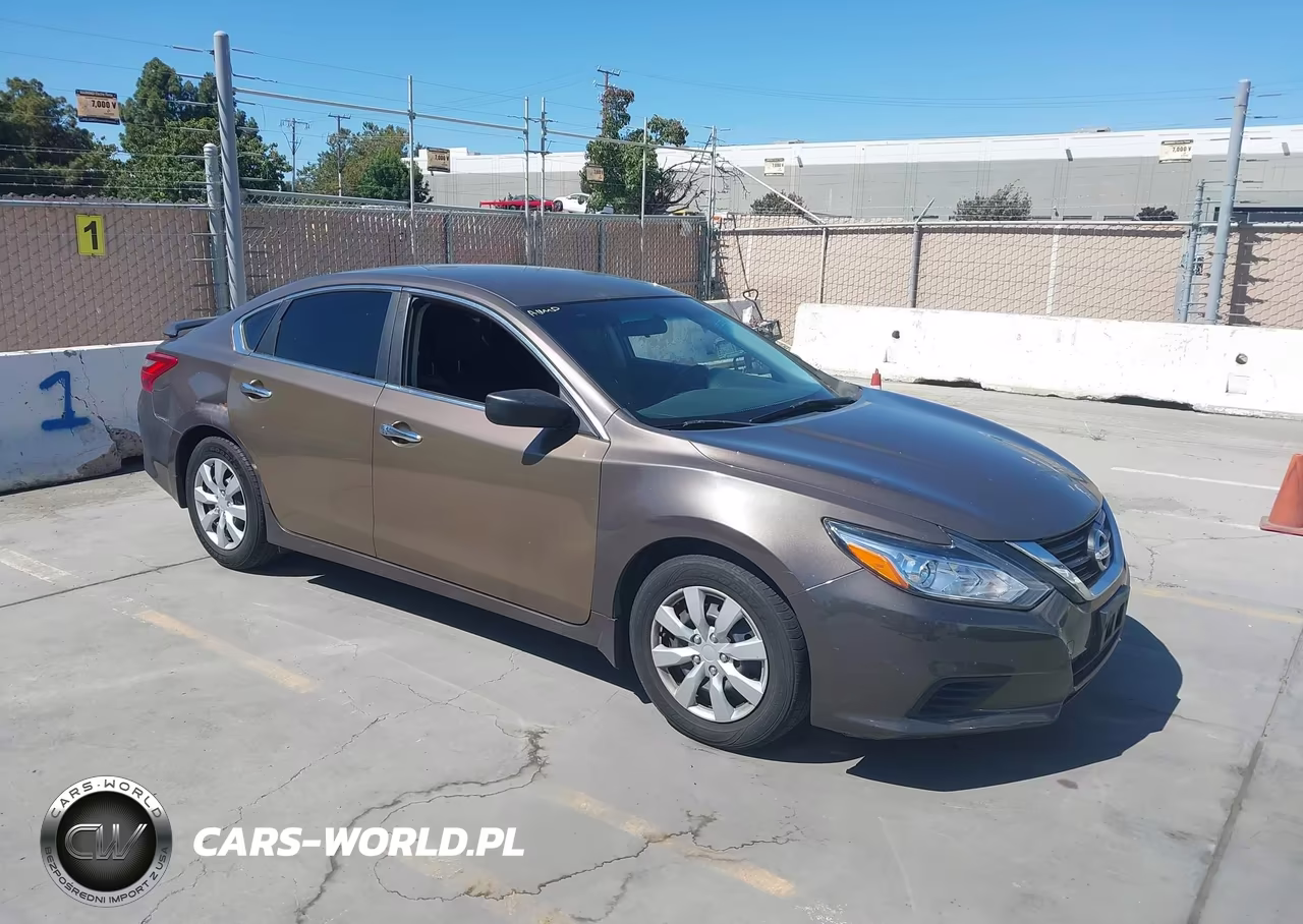 2016 Nissan Altima 2.5 S – zdjęcie 1 z 11