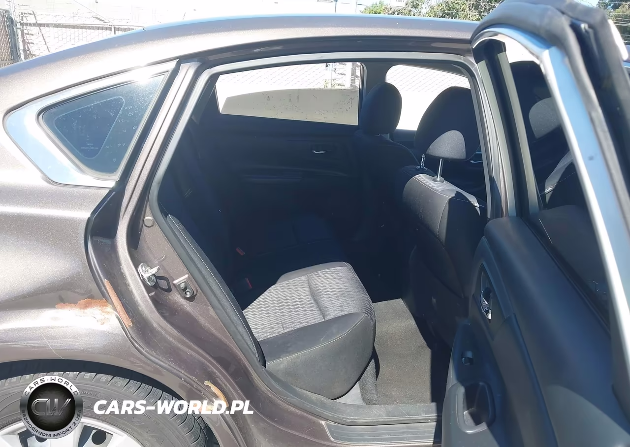 2016 Nissan Altima 2.5 S VIN:1N4AL3AP8GC130082 - 8