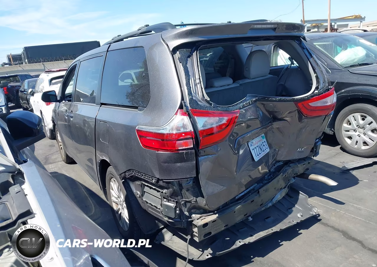 2017 Toyota Sienna Xle Premium 8 Passenger VIN:5TDYZ3DC4HS852830 - 3