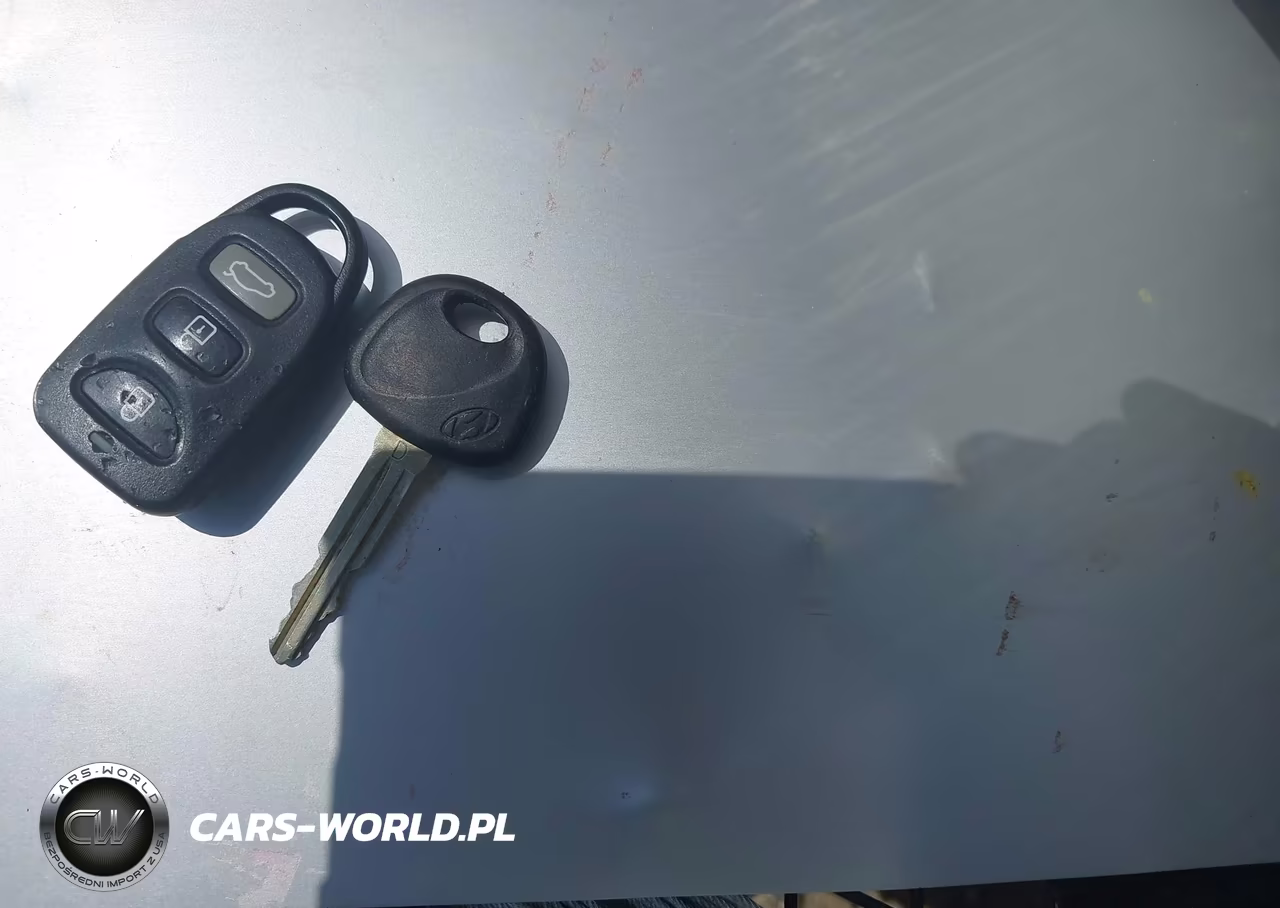 2008 Hyundai Elantra Gls-Se VIN:KMHDU46D18U484168 - 11