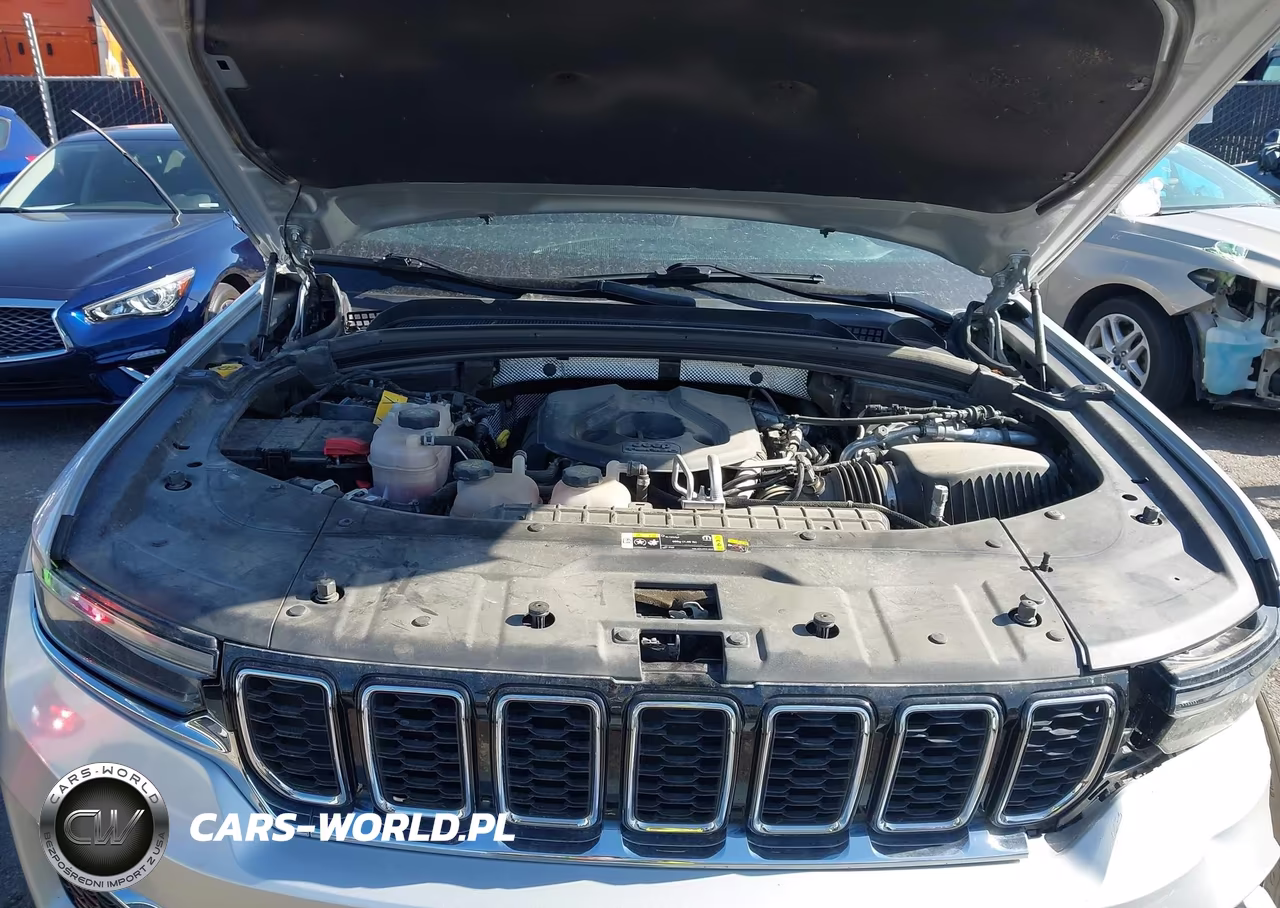 2024 Jeep Grand Cherokee 4Xe VIN:1C4RJYB64RC116933 - 10
