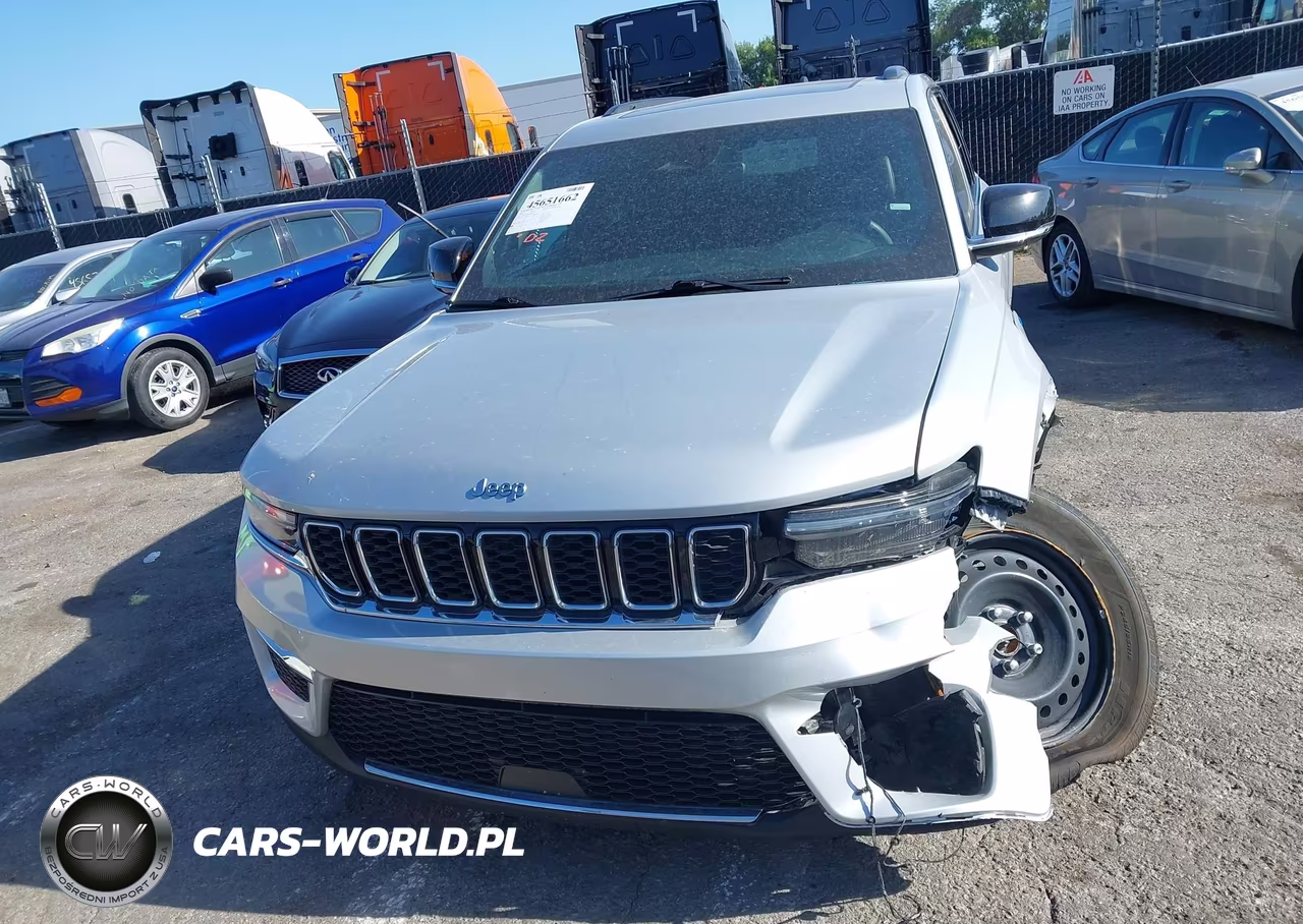 2024 Jeep Grand Cherokee 4Xe VIN:1C4RJYB64RC116933 - 12