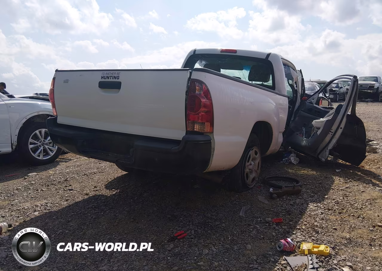 2014 Toyota Tacoma VIN:5TFNX4CN7EX043555 - 4