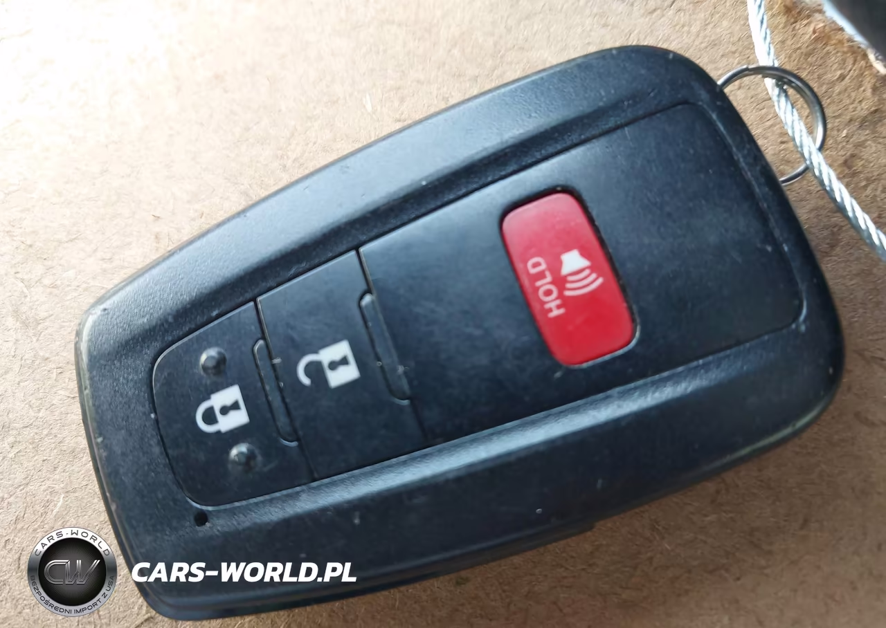 2018 Toyota Prius Two VIN:JTDKBRFU6J3604802 - 11