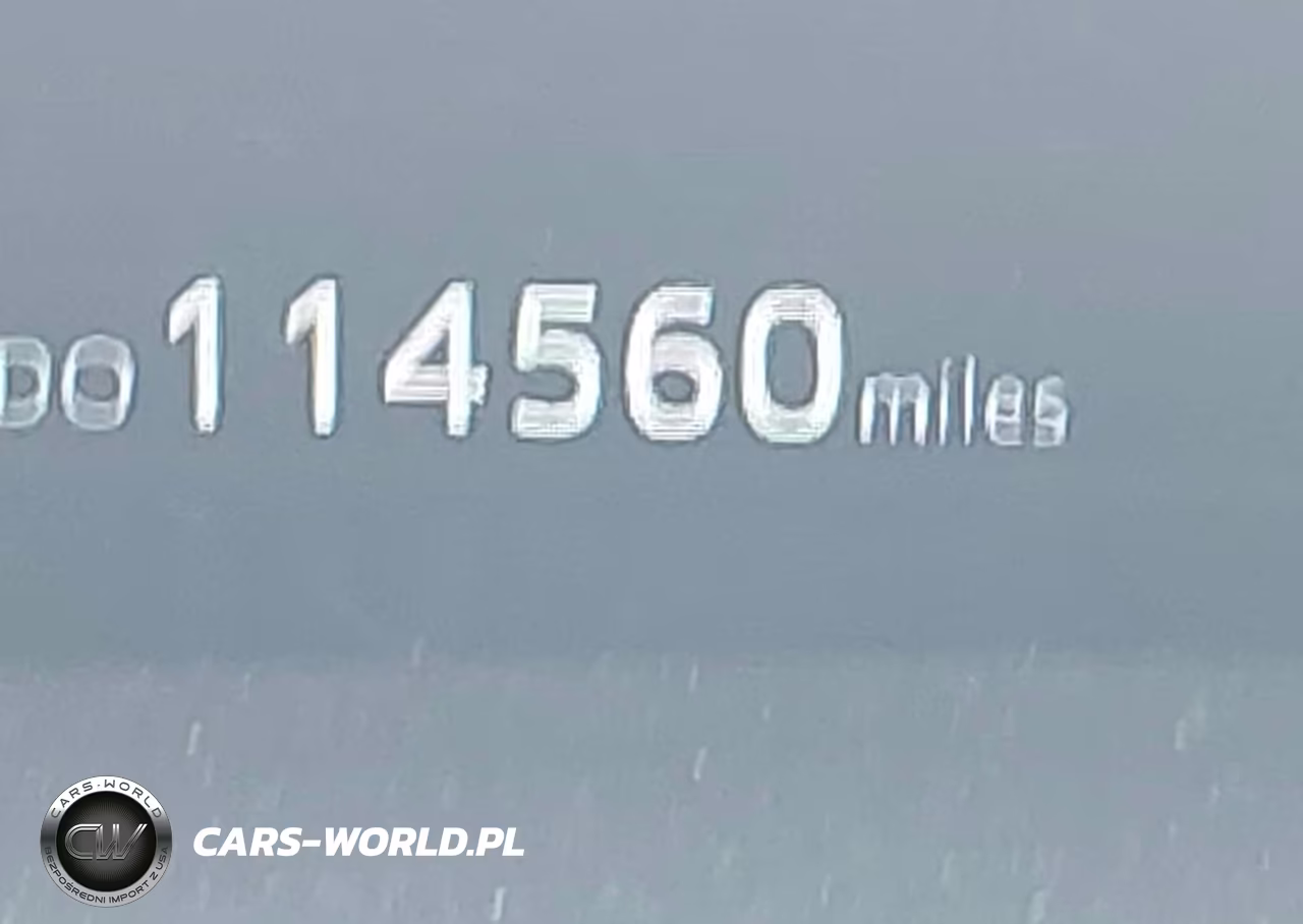 2018 Toyota Prius Two VIN:JTDKBRFU6J3604802 - 15
